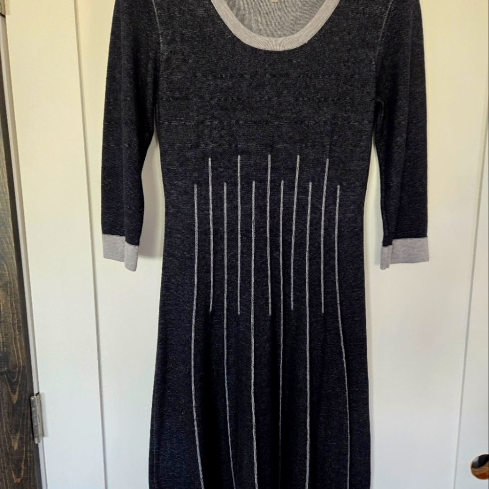 NINE WEST Dark Blackish Gray & Light Gray crew neck dress with 3/4 Sleeves